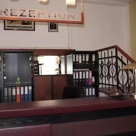 Peck Hotel