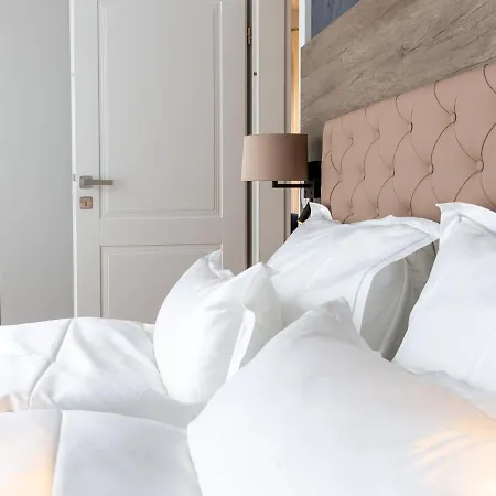 Premium * Vienna