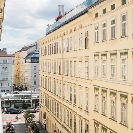 Aparthotel Mint@naschmarkt Premium Wenen