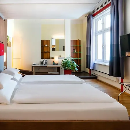 Hotel Rathaus - Wein & Design 4*