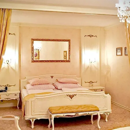 شلوسهوتيل رومشير كايزر 4*