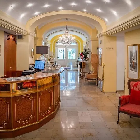 Roemischer Kaiser Отель 4*