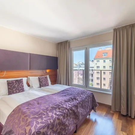 Pakat Hotel