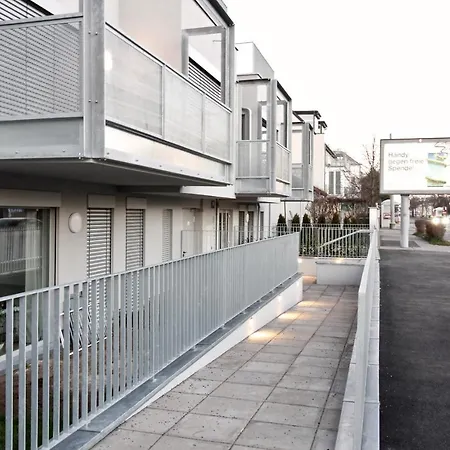 Balcony/pool/free Parking Garage Viena