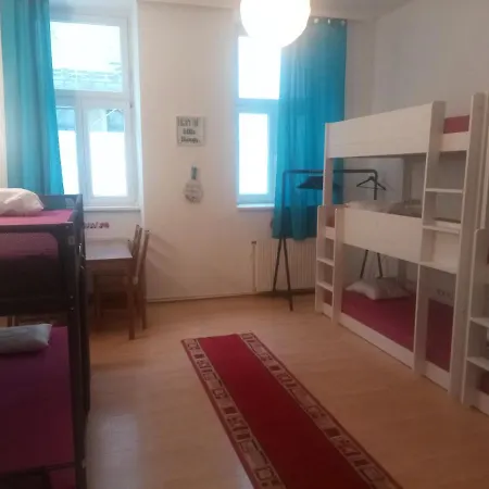 Momore Hostel Vienna