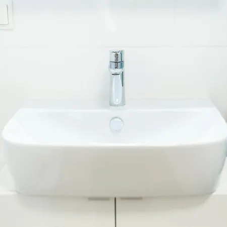& Cozy - 15 Min To Center Apartment Vienna