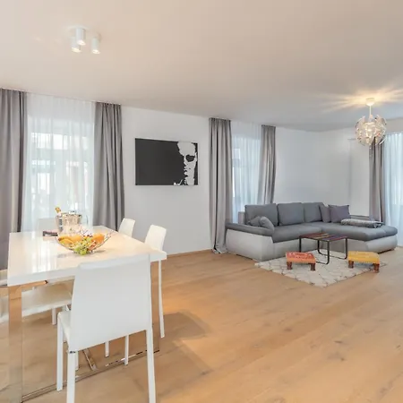 Castelligasse Apartment Vienna