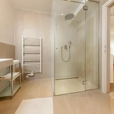 Apartment Castelligasse Vienna