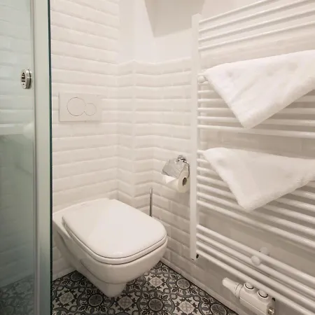 Hideaways - Nikolai Homes * Vienna