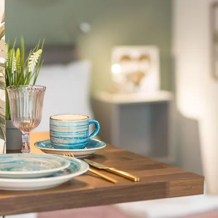 Hideaways - Nikolai Homes * Vienna