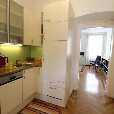 Apartment Penzing Vienna