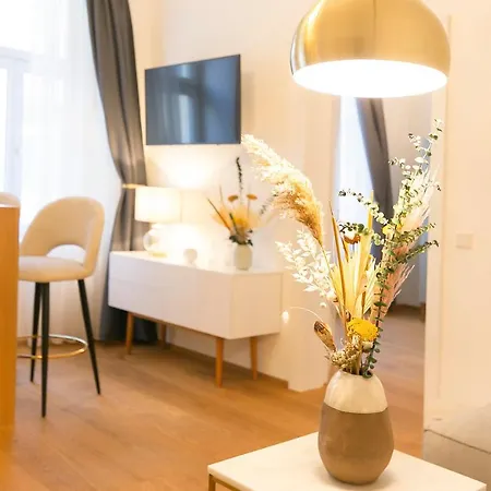 Aparthotel Mint@naschmarkt Premium Wenen