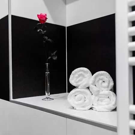 Sophies Place Augarten - Imperial Lifestyle Parking Apartment Vienna