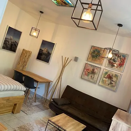 Atelier Lomani Apartment *