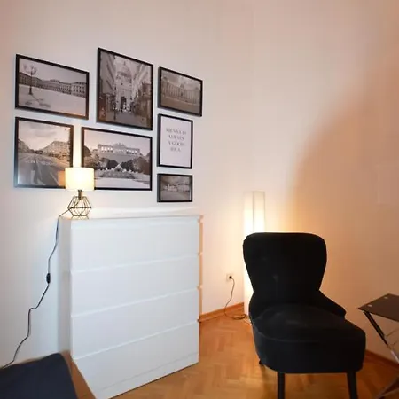 Penzing Apartment *