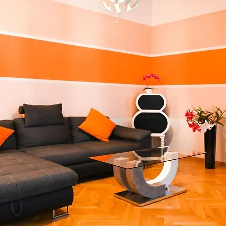 Bright Universitaet Appartement *