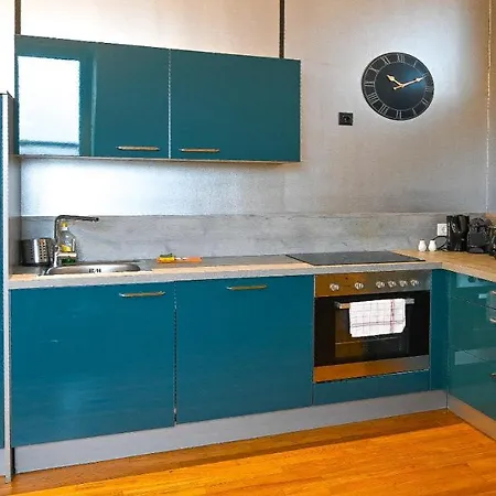 Breathtaking Naschmarkt Apartment Vienna