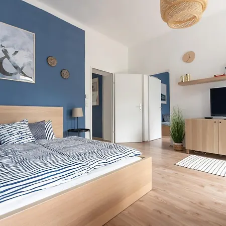 Bright, Cozy & Quiet Apartment