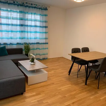 Modern Airconditioned City Close To Vic Vienna