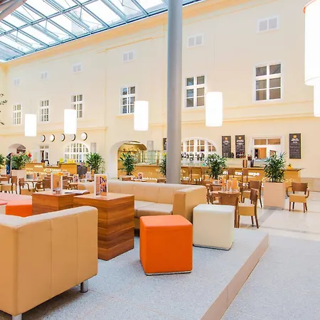 Jufa Hotel 4*