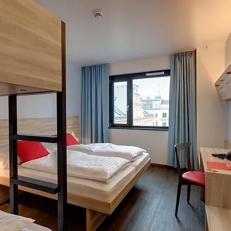 Meininger Downtown Franz Hotel