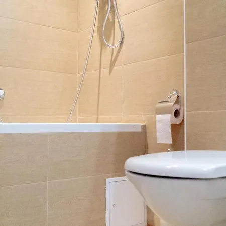 Superb 3 Complex For 9p Near Wiener Stadthalle Apartment