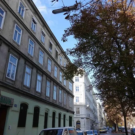 Studio U Parkplatz, Zentrale Ruhelage Neben Grunoase Vienna