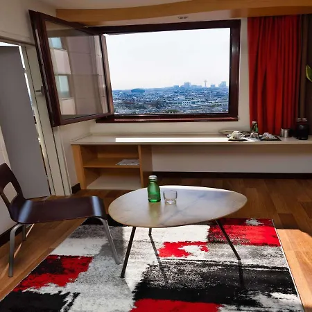 Ibis Mariahilf Hotel 3*