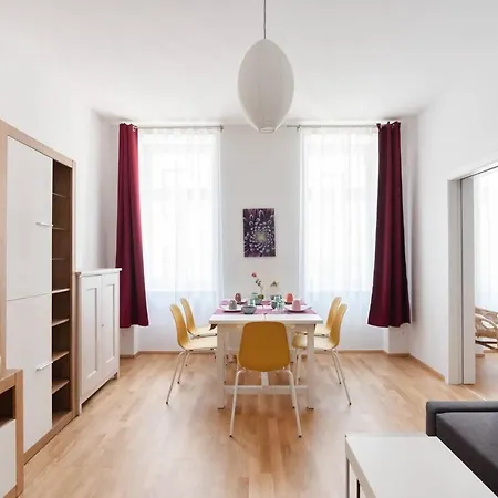 Raffaelgasse Apartment *