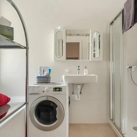 Apartment Raffaelgasse Vienna