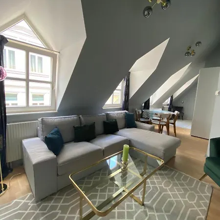 Centre Serviced Apartment *