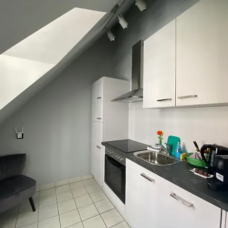 Apartment Centre Serviced *