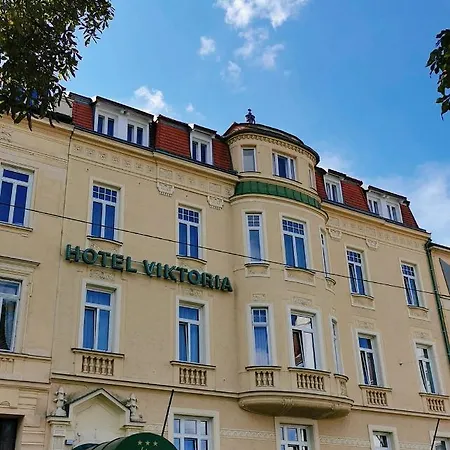 Viktoria Schoenbrunn