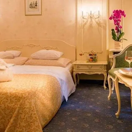 Roemischer Kaiser Отель 4*