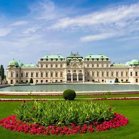 Отель Roemischer Kaiser 4*