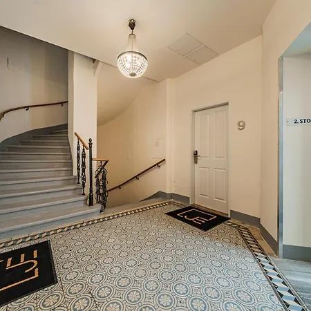 Palais Joseph Apartments, Contactless Check In