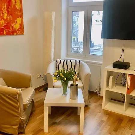 Apartment Auszeit! Neues Bei U-bahn *