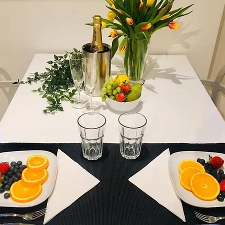 Auszeit! Neues Bei U-bahn Apartment *