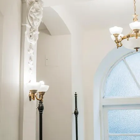 Palais Joseph Apartments, Contactless Check In *