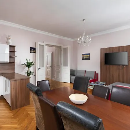 Apartment Imperial Schonbrunn