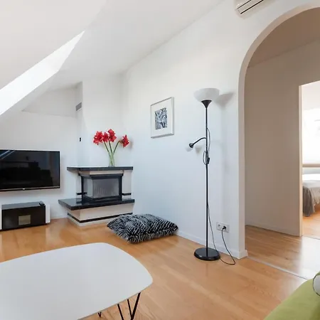 Roof With Terrace, Parking And Ac Vienna
