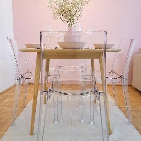 Vibrant Design - Full Kitchen - Wi-fi - 18 Mins To Centre Vienna