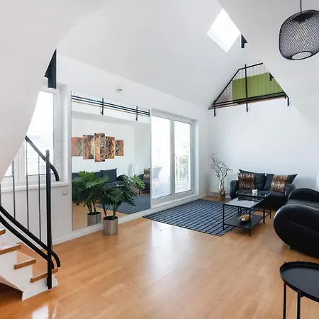Apartment Roof With Terrace, Parking And Ac *