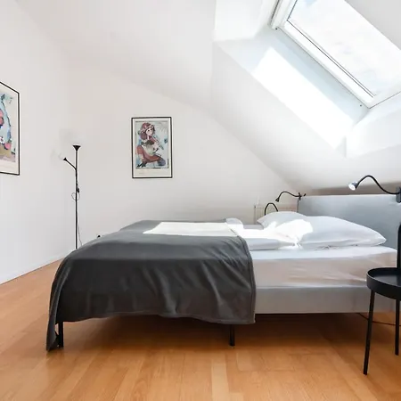 Roof With Terrace, Parking And Ac *