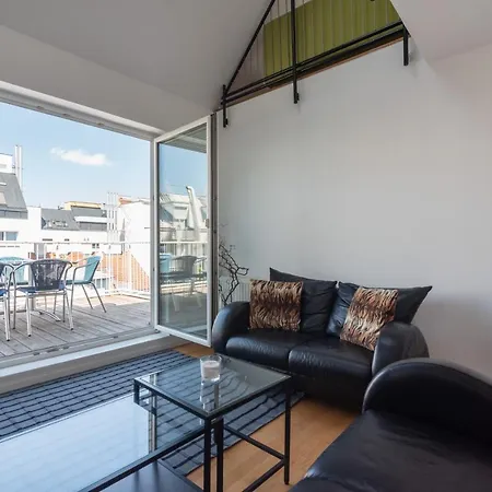 Roof With Terrace, Parking And Ac Apartment Vienna