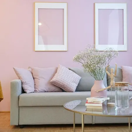Vibrant Design - Full Kitchen - Wi-fi - 18 Mins To Centre