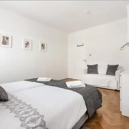 Apartament Balcony Oasis Operastreet *