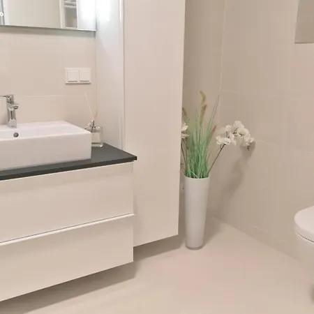 Apartment Triiiple Level 21 Mit Balkon Und Tiefgarage Vienna