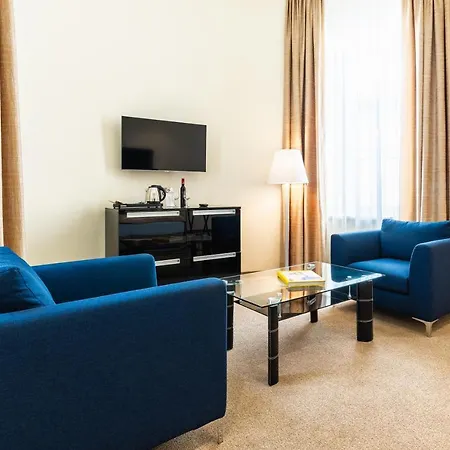 Hilight Aparthotel 4*