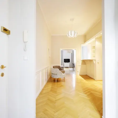 Apartment Heymi Karlsplatz *